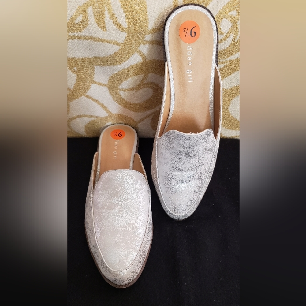 New Madden Girl Mattie Slip-On Women's Flats Size:9½M Shiny Silver